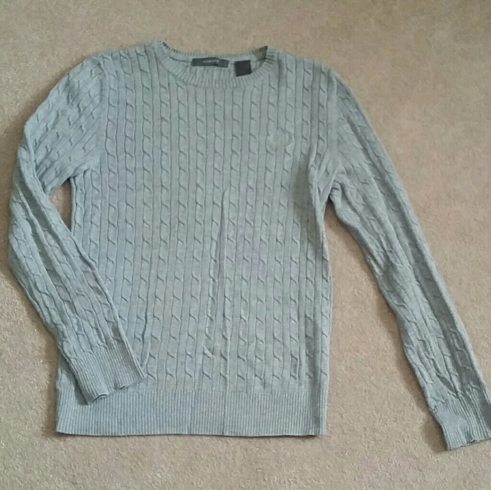Liz Claiborne gray sweater